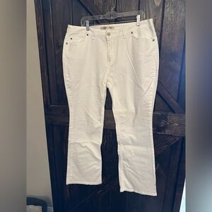 White Canyon River Blues bootcut jeans, size 18